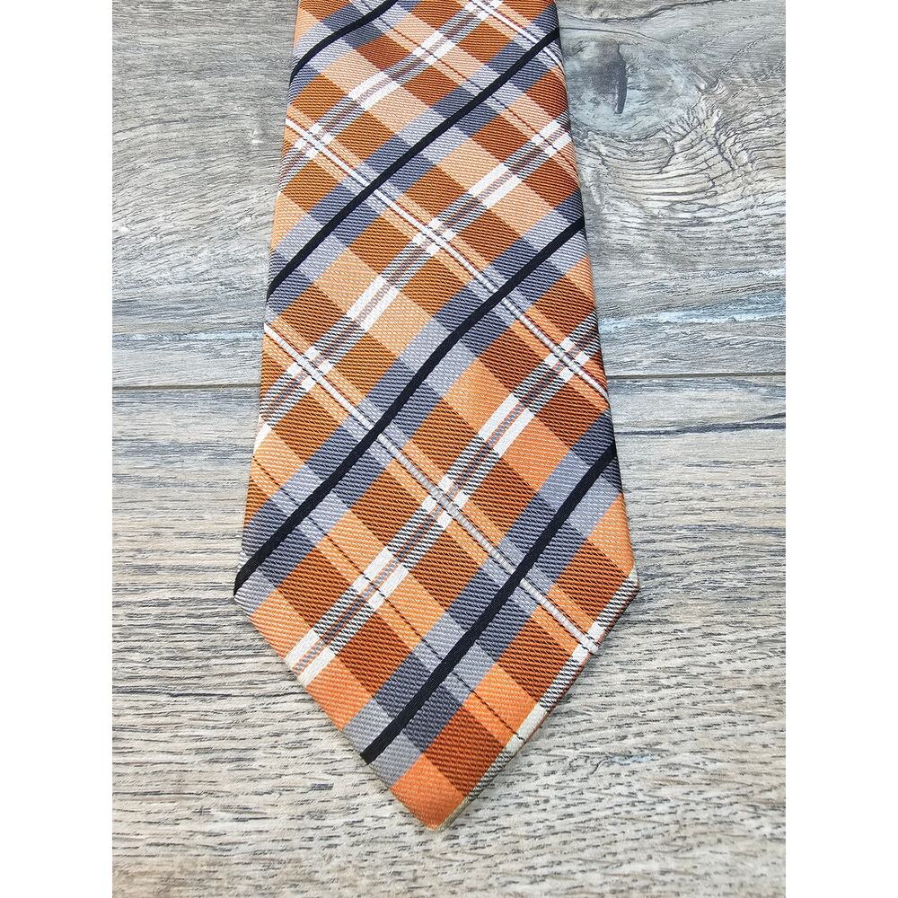 Johnson Brothers Men's Orange Striped Neck Tie
